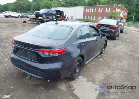 2020 Toyota Corolla Le z USA, uszkodzony, nr VIN 5YFEPRAE7LP133638